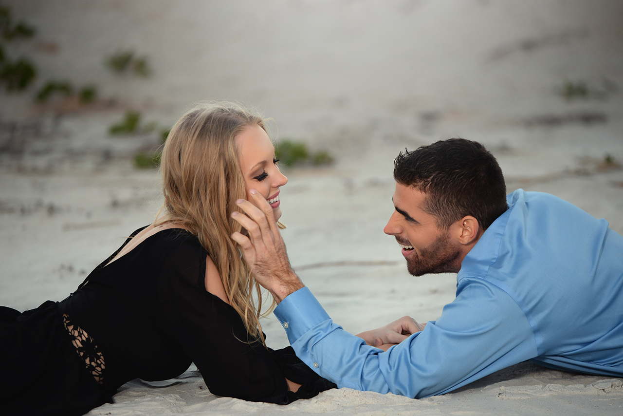 Beach engagement photography session