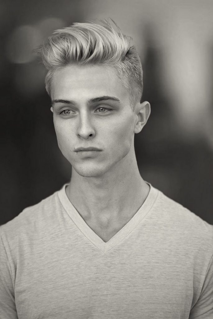 Acting Headshot, black and white, Croix
